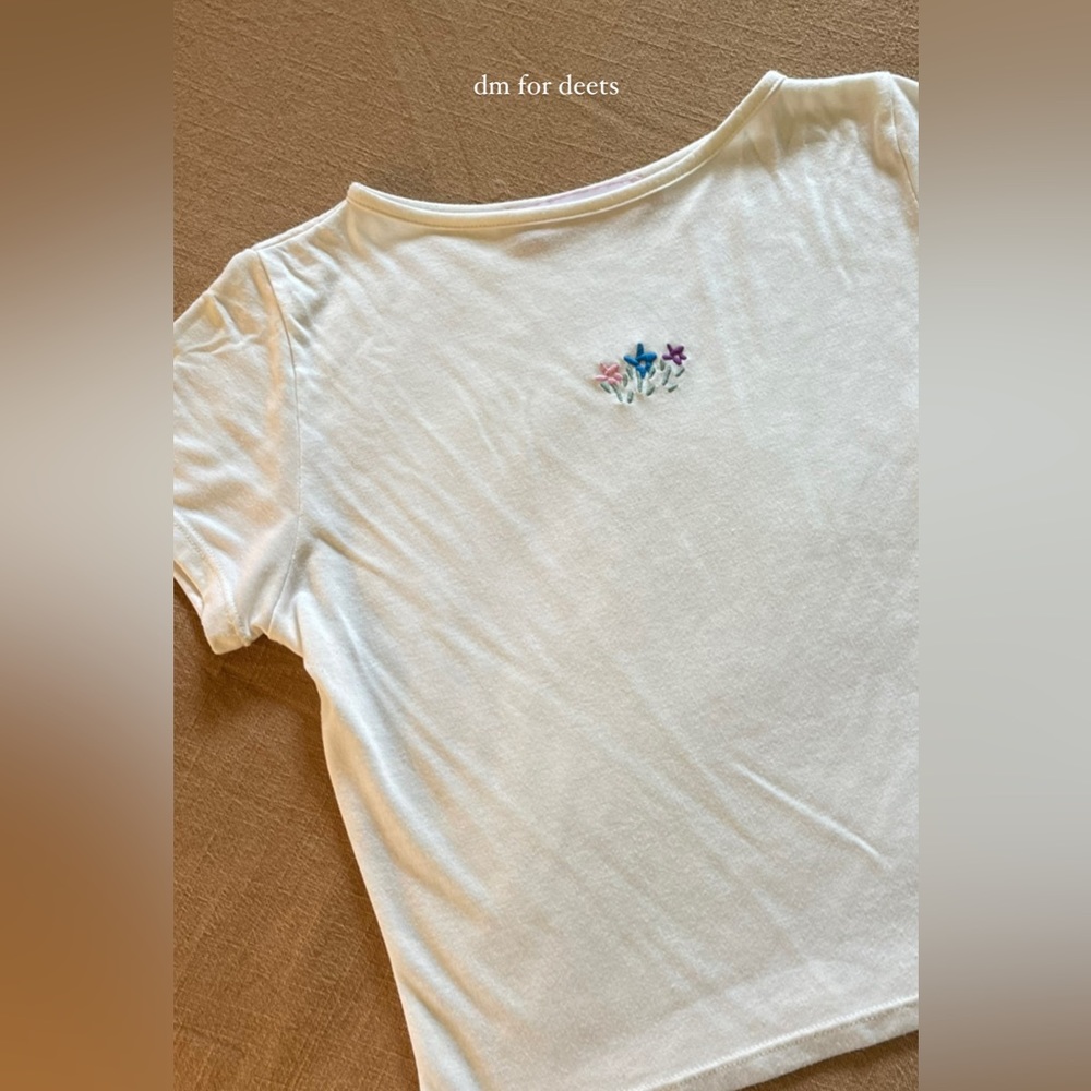 Lisa Says Gah Baby flower cropped tee - M